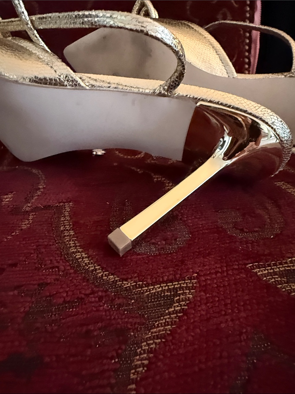 Gold Pointed-Toe Slingback Heels with Bow - Picture 7 of 8